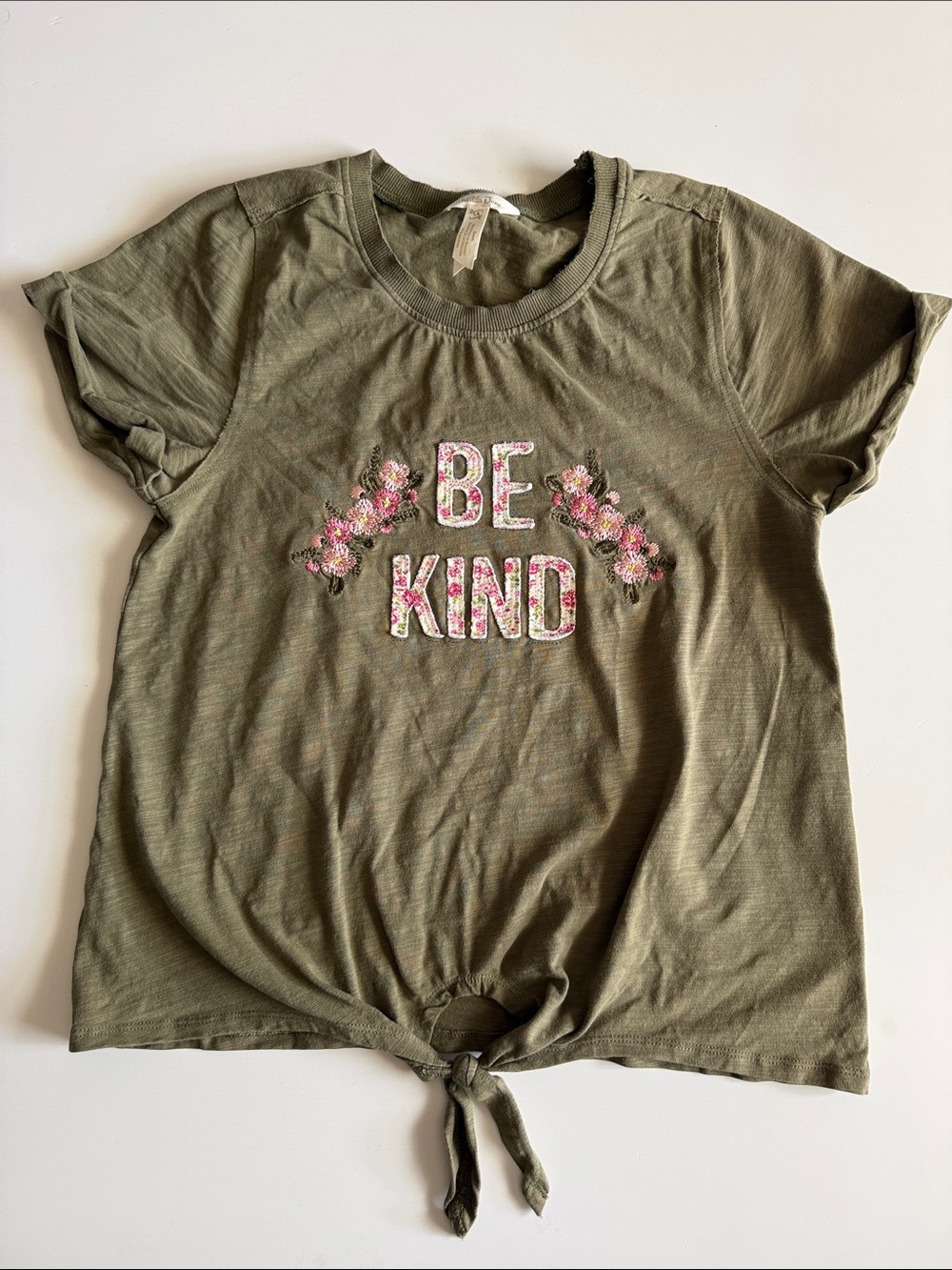 Matilda Jane Olive 'Be Kind' Tie-Front Tee Sz 14 EUC